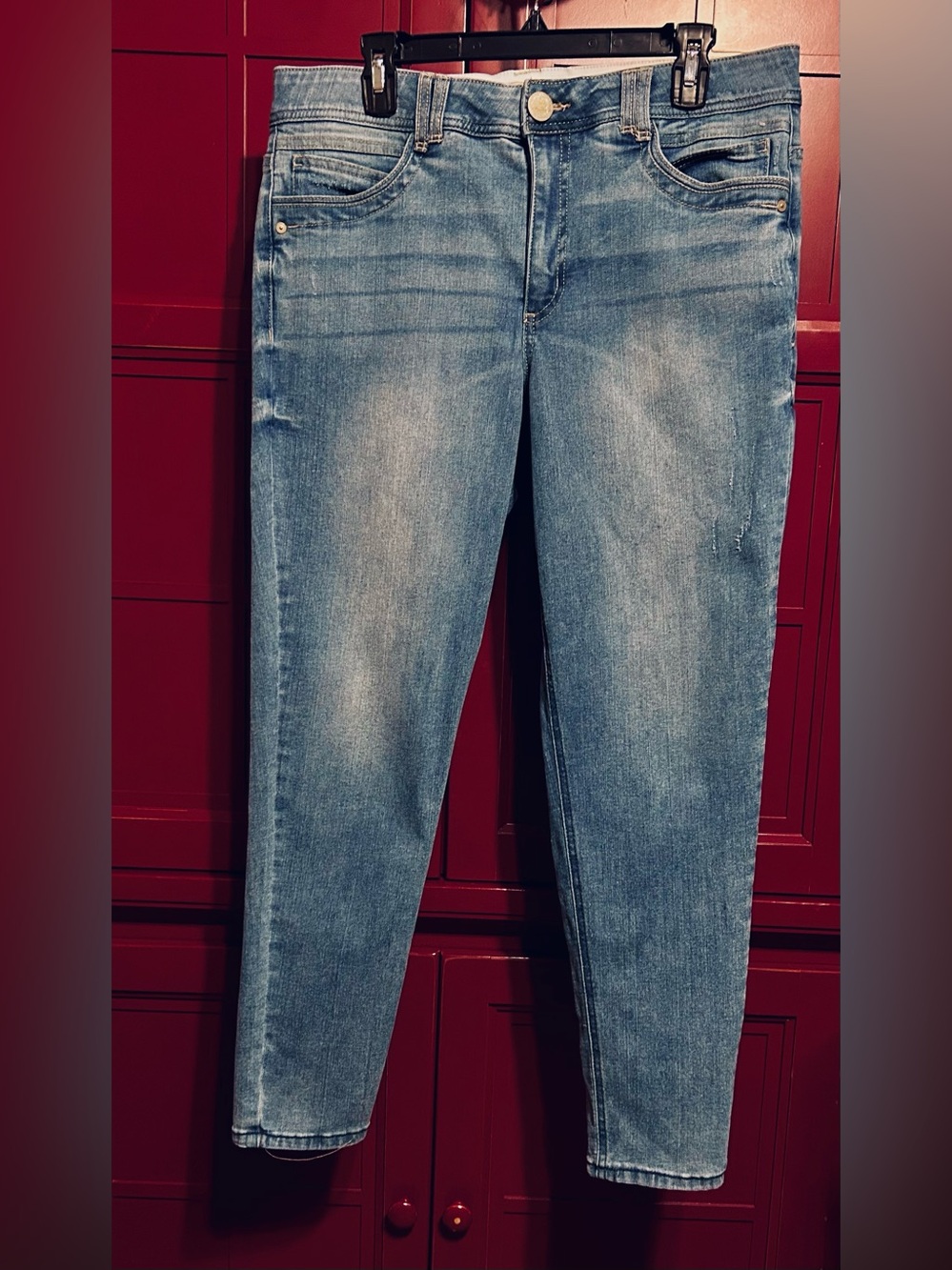 Democracy Women’s Skinny Jeans in Light Blue Wash